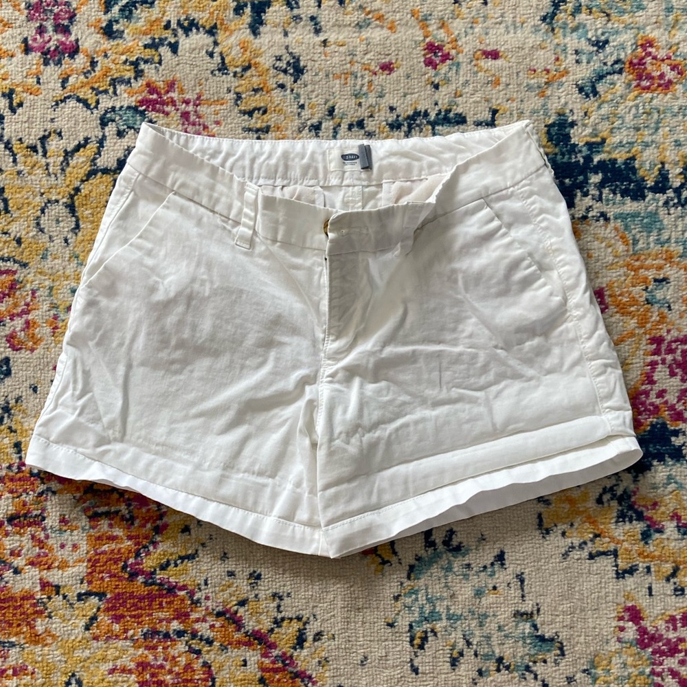 White cotton short